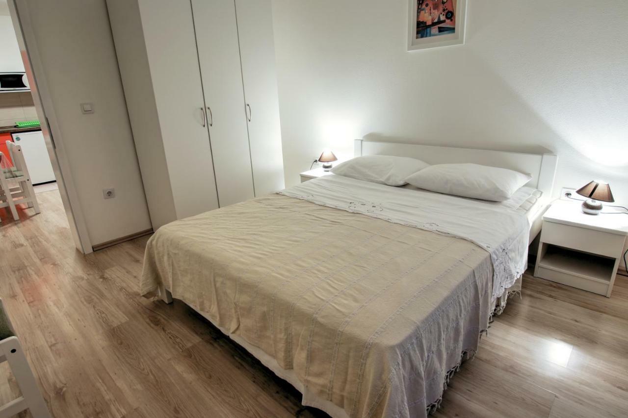 Apartments Tomas Сень Экстерьер фото
